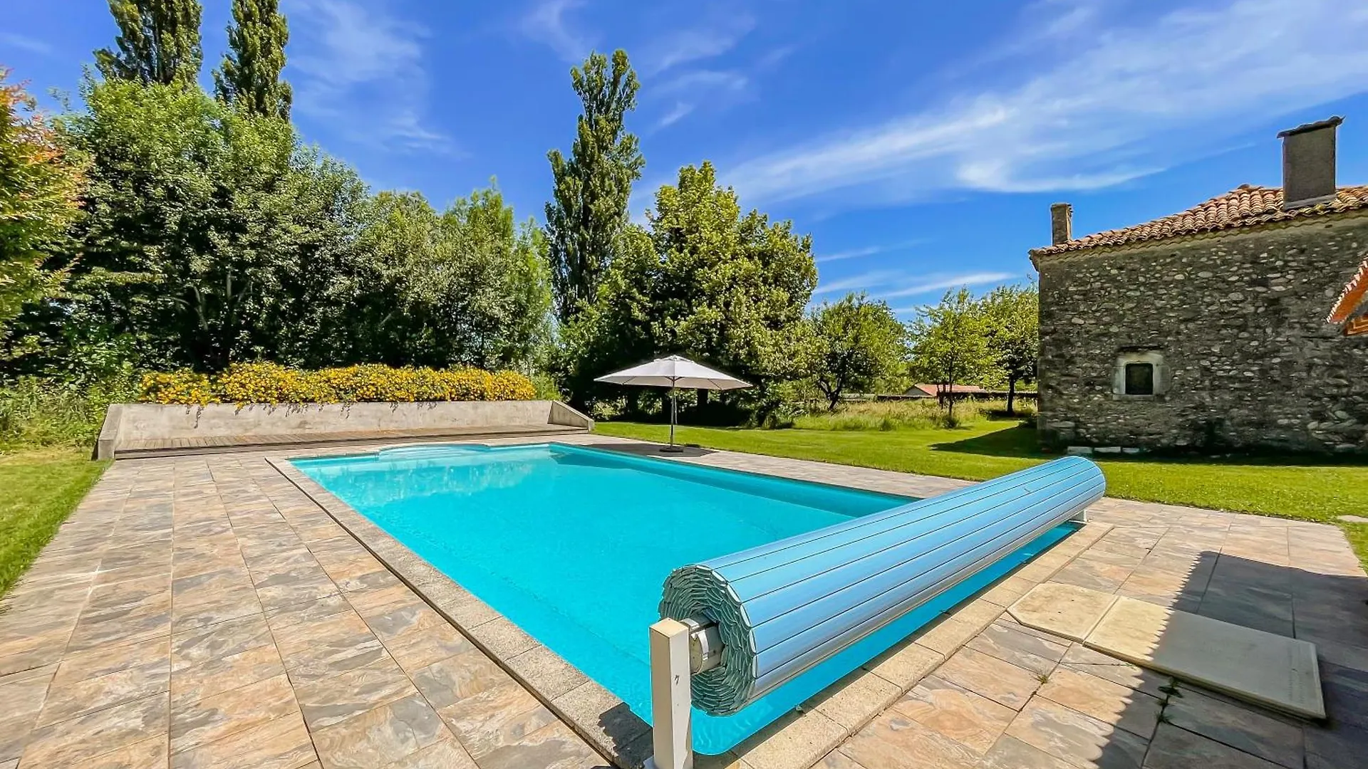 Holiday home Retraite Royale A Valentine Villa