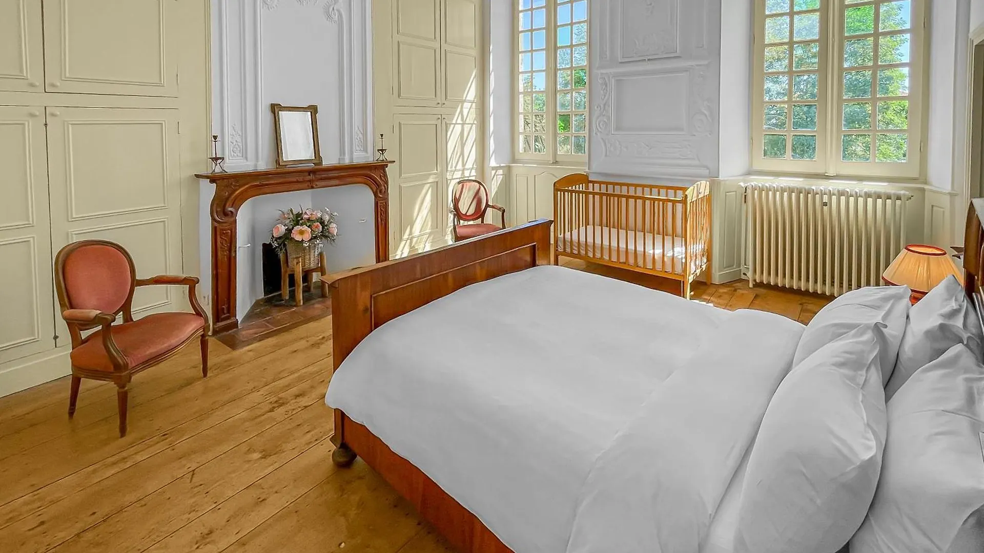 Holiday home Retraite Royale A Valentine Villa